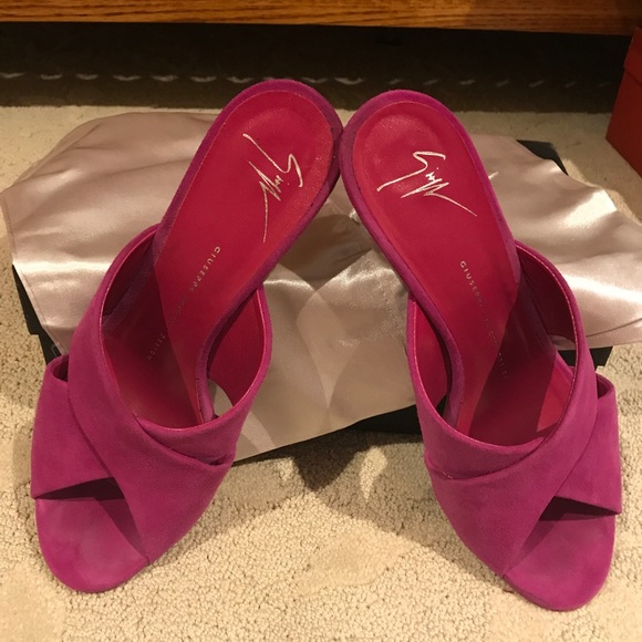 Beautiful sandal - Picture 5 of 8